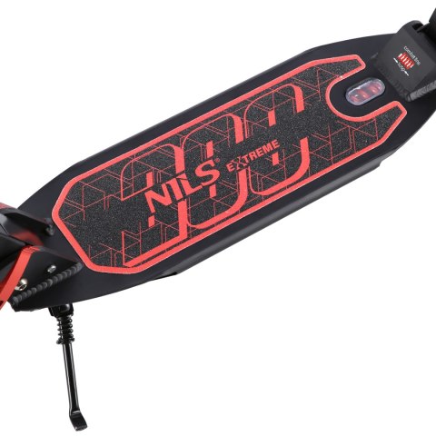 HM209T BLACK-RED HULAJNOGA Z HAMULCEM TARCZOWYM NILS EXTREME HM209T BLACK-RED HULAJNOGA Z HAMULCEM TARCZOWYM NILS EXTREME