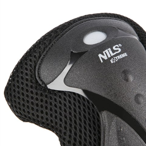 H8334 CZARNE ROZM. S ZESTAW OCHRANIACZY NILS EXTREME H8334 CZARNE ROZM. S ZESTAW OCHRANIACZY NILS EXTREME