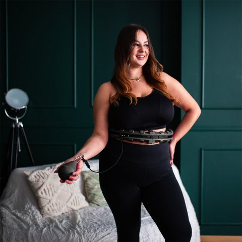 HHW12 PLUS SIZE HULA HOP BLACK Z WYPUSTKAMI I OBCIĄŻNIKIEM HMS HHW12 PLUS SIZE HULA HOP BLACK Z WYPUSTKAMI I OBCIĄŻNIKIEM HMS