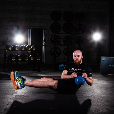 KNV04 BLUE KETTLEBELL ŻELIWNY POKRYTY WINYLEM HMS KNV04 BLUE KETTLEBELL ŻELIWNY POKRYTY WINYLEM HMS